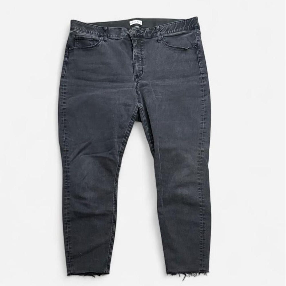 Ava Viv Frayed Jeans